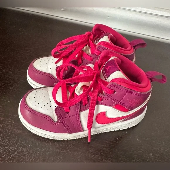 Nike Air Jordan 1 Mid True Berry Rush Pink Toddler Girls Sz 8c - Picture 2 of 7